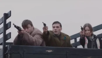 Разведка против партизан, удержать деревню любой ценой / На другом берегу