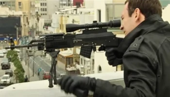 Бывшая агент разведки снабжает оружием террористические группировки